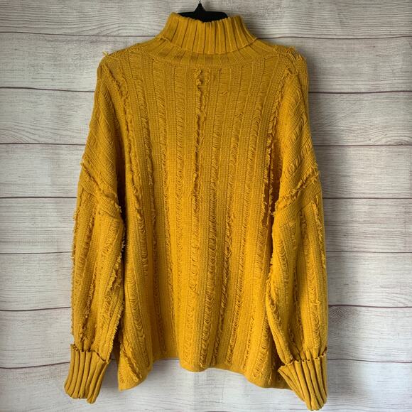 Gilli Yellow Turtleneck Sweater with Cuffed Long Sleeves High Low Size Medium - Picture 4 of 16